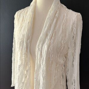 Elegant lace cardigan